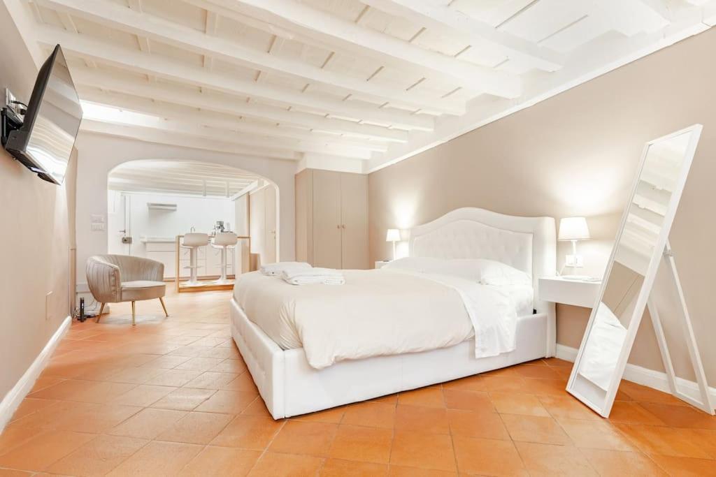 Amazing Apartment In Piazza Santa Croce Firenze Exterior photo